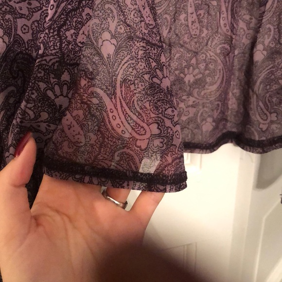 New York and Company size M button down - Picture 4 of 4